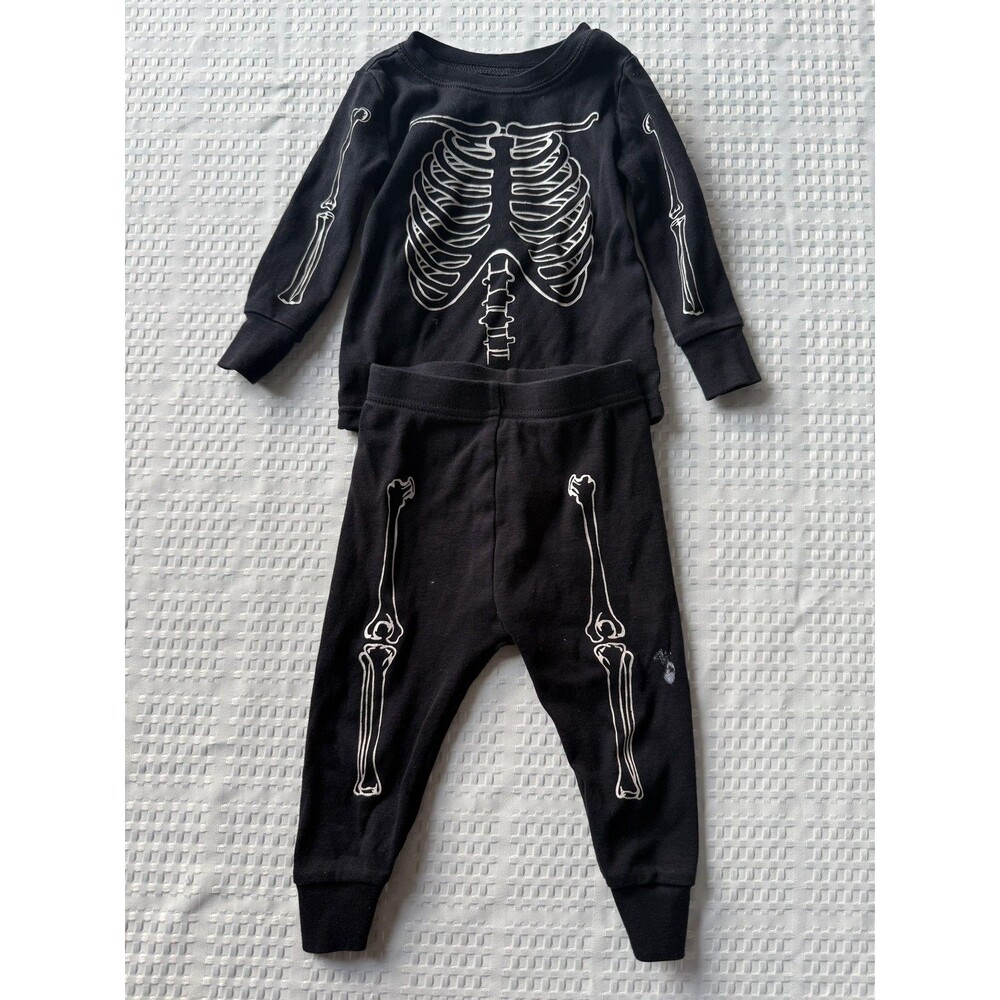 Old Navy Baby Boy Pajamas 12-18 Months Pants Shirt 2 PC Set Cute Skeleton Pjs